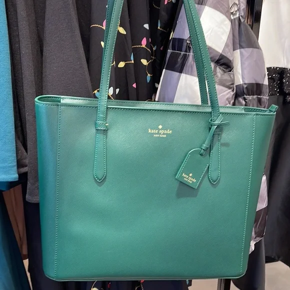 Kate Spade Schuyler Medium Tote
Deep Jade - Picture 13 of 16